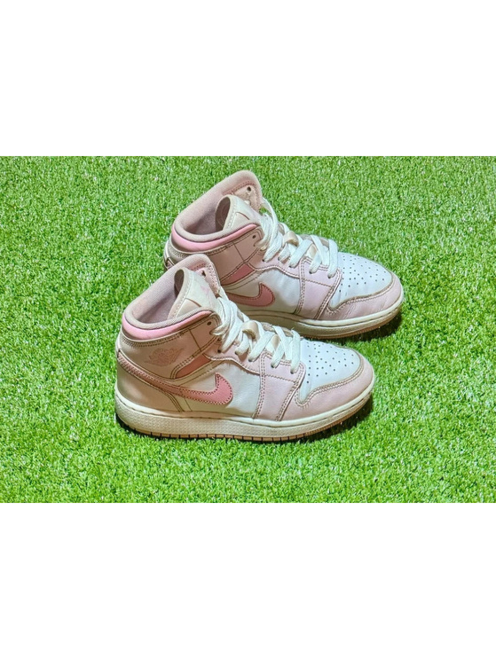 Air Jordan 1 Mid Pink & White – Grade School Size 4Y